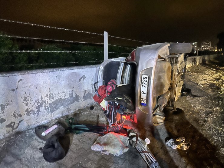 Hatay'daki trafik kazasında 1'i ağır 2 kişi yaralandı