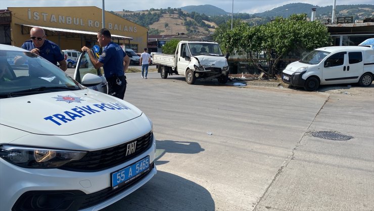 GÜNCELLEME - Samsun'daki trafik kazasında 1 kişi öldü, 2 kişi yaralandı