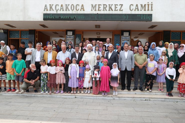 Diyanet İşleri Başkanı Erbaş, Düzce'de Kur'an kurslarını ziyaret etti