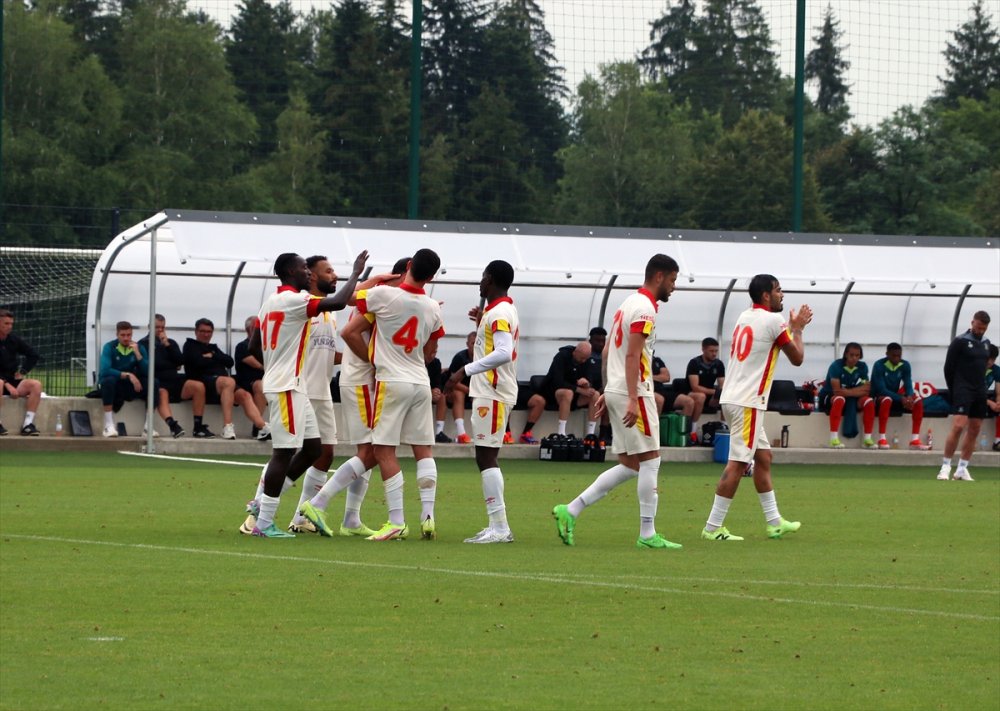 Hazırlık maçında Göztepe 3 Luton Town 2