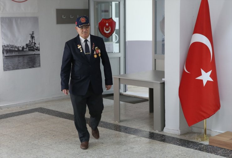 KIBRIS BARIŞ HAREKATI'NIN 50. YILI - Mersinli gazi, Rumların askeri kampına Türk bayrağı asmanın gururunu yaşıyor