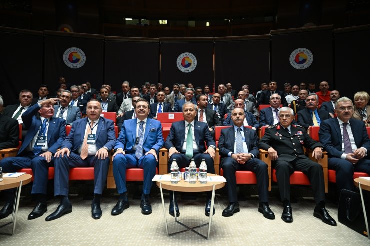 İçişleri Bakanı Yerlikaya, oda ve borsa başkanlarıyla istişare toplantısına katıldı