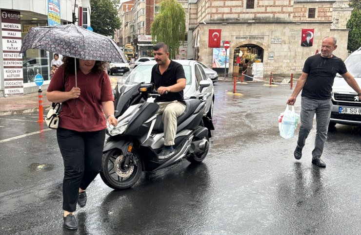 Kırklareli'nde sağanak etkili oldu