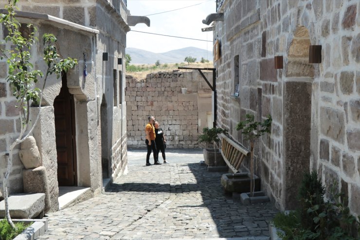 Mimar Sinan'ın mahallesindeki tarihi konak misafirlerini geçmişte yolculuğa çıkarıyor