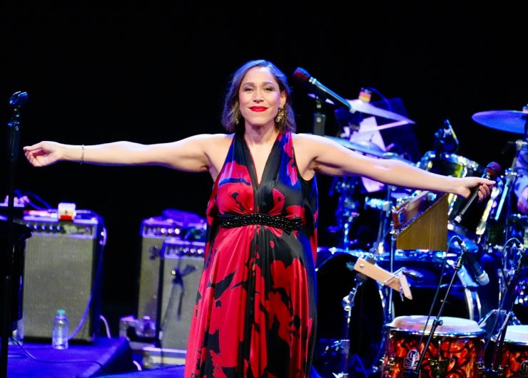 Pink Martini İstanbul'da müzikseverlerle buluştu