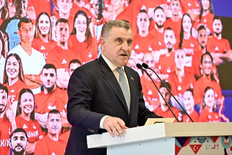 Paris 2024 Yaz Olimpiyatları'na giden sporcular uğurlandı