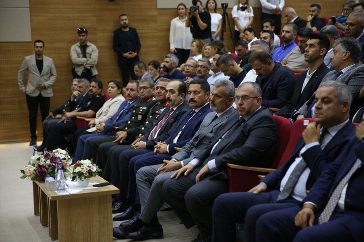 Hatay'ın ana vatana katılışının 85'nci yıl dönümü kapsamında panel düzenlendi