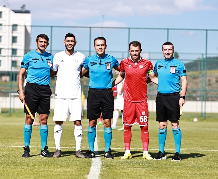 Futbol: Hazırlık maçı