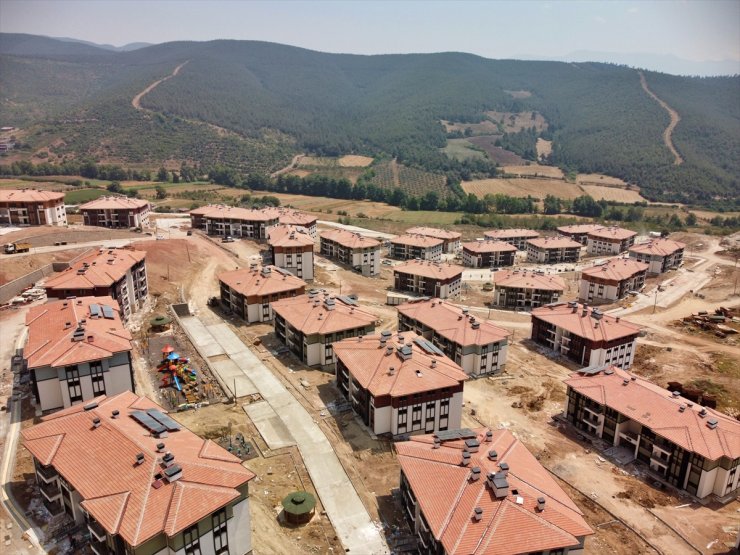 Osmaniye Hasanbeyli'deki deprem konutlarının yapımı tamamlanmak üzere