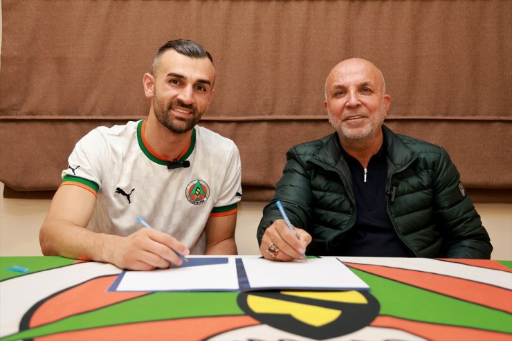 Alanyaspor, Serdar Dursun'u kadrosuna kattı