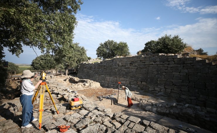 Troya Savaşı'nın tahribat izlerine antik kentteki kazılarla ulaşılması hedefleniyor