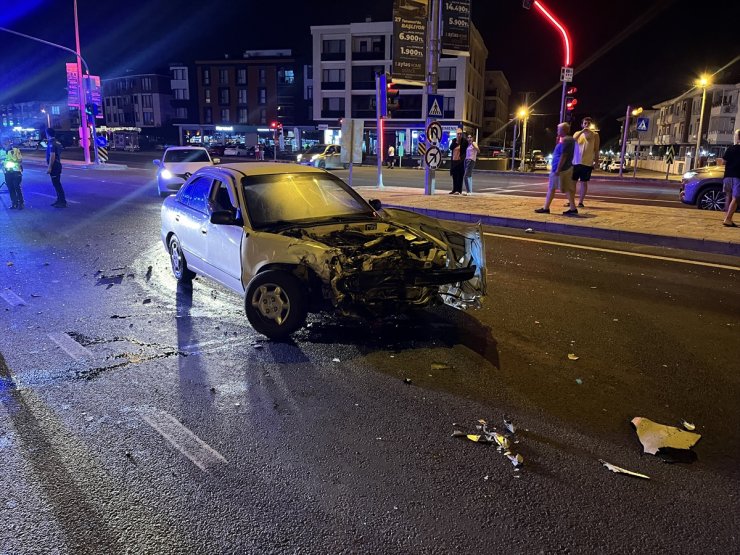 Düzce'de zincirleme trafik kazasında 7 kişi yaralandı