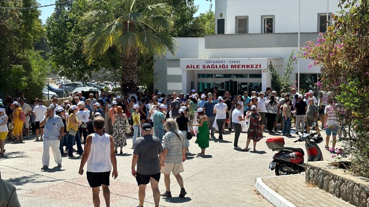 Bodrum'da doktorun şiddete maruz kalması protesto edildi