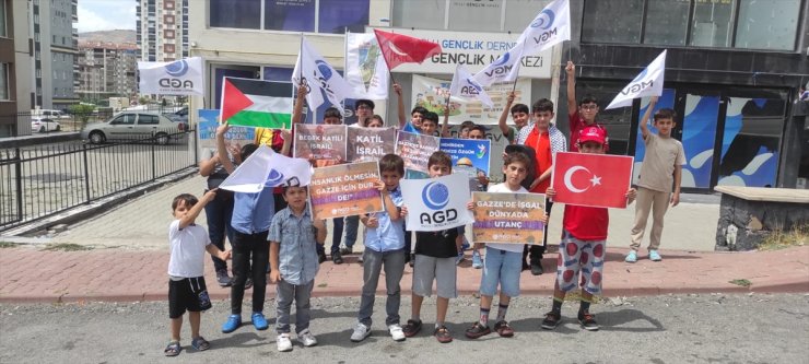 Kayseri'de çocuklar Filistin'de yaşanan soykırımı protesto etti