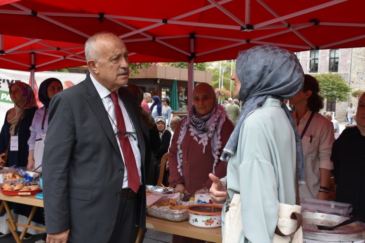 Trabzon'da Gazzelilere destek için "Hayır Çarşısı" açıldı