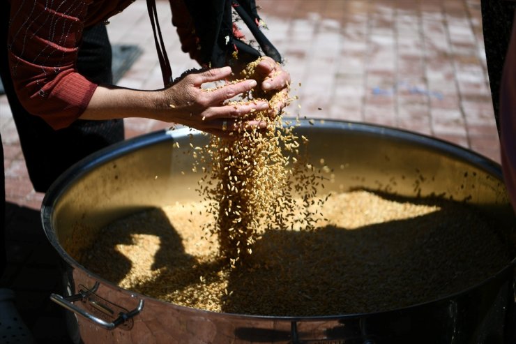 Üreğil Millet Bahçesi'nde bir ton bulgur kaynatıldı