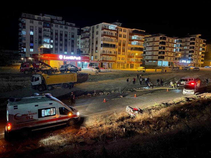 Adıyaman'da hafif ticari araçla çarpışan sepetli motosikletin sürücüsü öldü