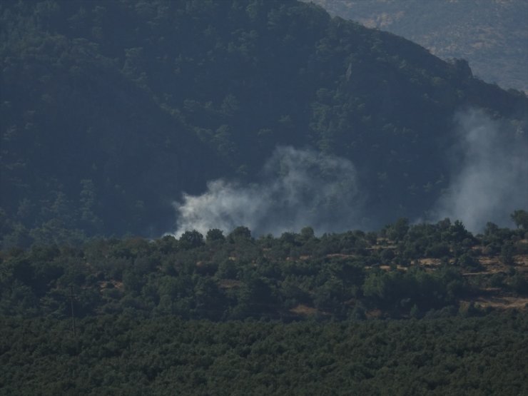 Balıkesir'de makilik alanda etkili olan yangın söndürüldü