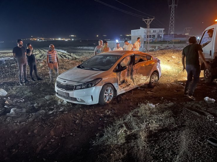 Batman'da hafif ticari araç ile otomobilin çarpışması sonucu 8 kişi yaralandı