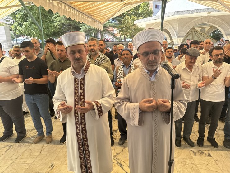 Konya ve çevre illerde Heniyye için gıyabi cenaze namazı kılındı