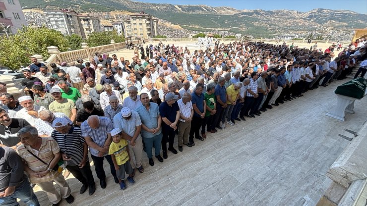 İsmail Heniyye için Gaziantep ve çevre illerde gıyabi cenaze namazı kılındı