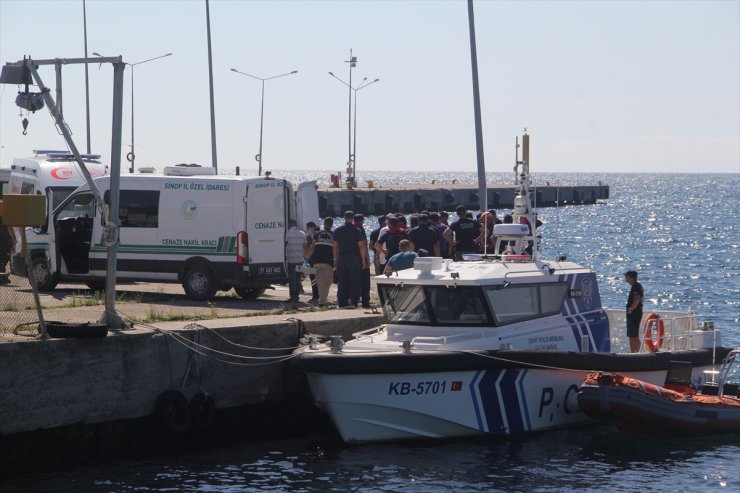 GÜNCELLEME - Sinop'ta yangına müdahale ederken uçurumdan düşen genç itfaiye eri öldü