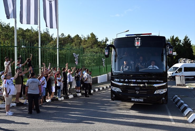 Beşiktaş, Turkcell Süper Kupa maçı için Atatürk Olimpiyat Stadı'na hareket etti