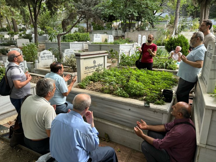 Yazar, şair ve edebiyatçı Mustafa Miyasoğlu, Eyüpsultan'da yad edildi