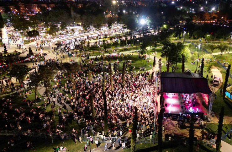 Gaziantep'teki 8. Hemşehri Dernekleri Festivali 200 bin kişiyi ağırladı