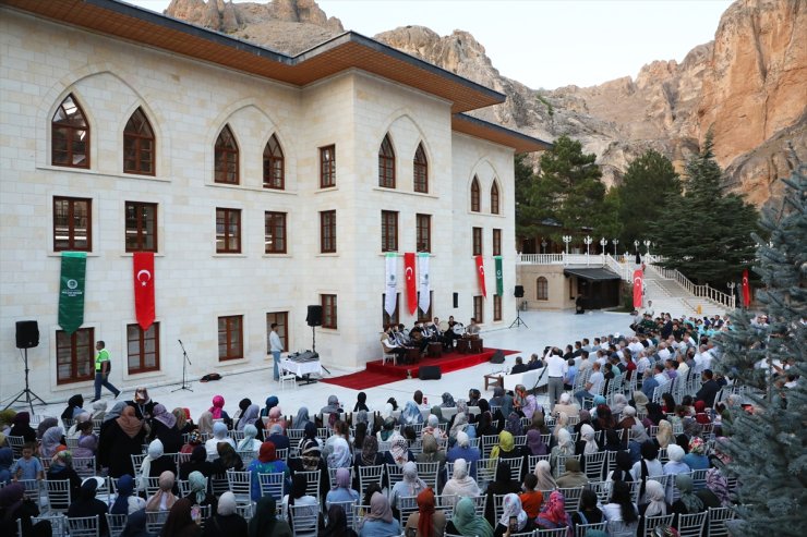 Malatya'daki Somuncu Baba Külliyesi'nde tasavvuf musikisi konseri düzenlendi