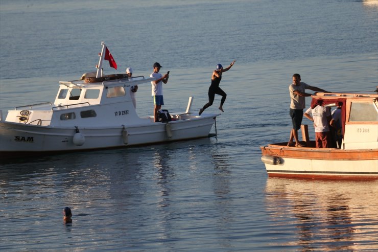 3. Gökçeada Açık Deniz Yüzme Maratonu tamamlandı