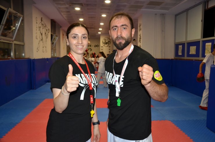 Muş'ta antrenör çift, geleceğin karate şampiyonlarını yetiştiriyor