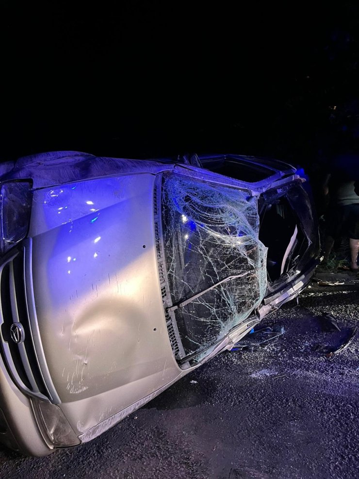 Ordu'da otomobilin şarampole devrildiği kazada 3 kişi yaralandı