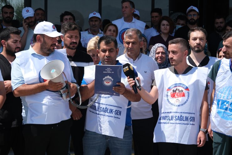 Van'da bir sağlık çalışanının darp edilmesi protesto edildi