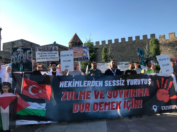 Erzurum'da sağlık çalışanları Gazze için "sessiz yürüyüş" yaptı