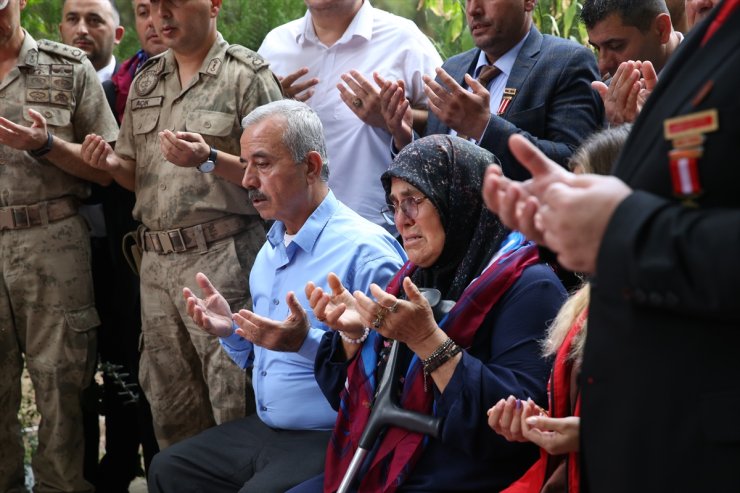 Başçavuş Ferhat Gedik, şehadetinin yıl dönümünde Hatay'daki kabri başında anıldı