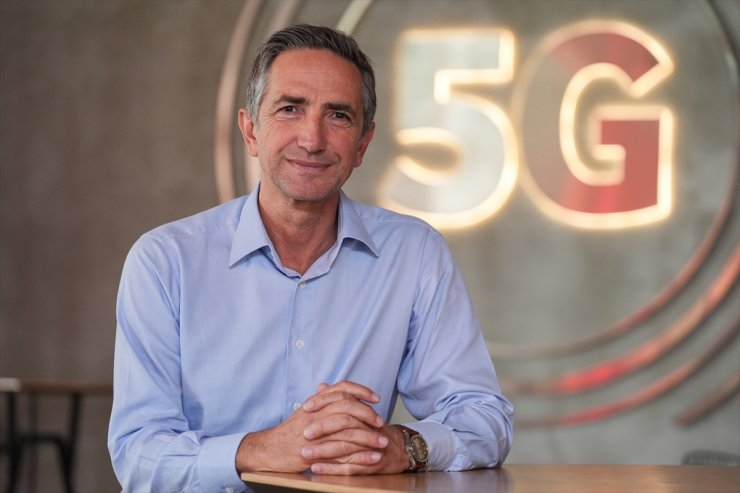 Vodafone Türkiye CEO'su Engin Aksoy, Türkiye'de 5,5G hizmeti vermeye hazır olduklarını bildirdi: