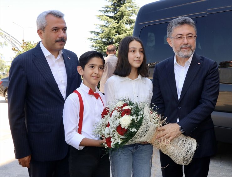 Tarım ve Orman Bakanı Yumaklı, Rize'de konuştu: