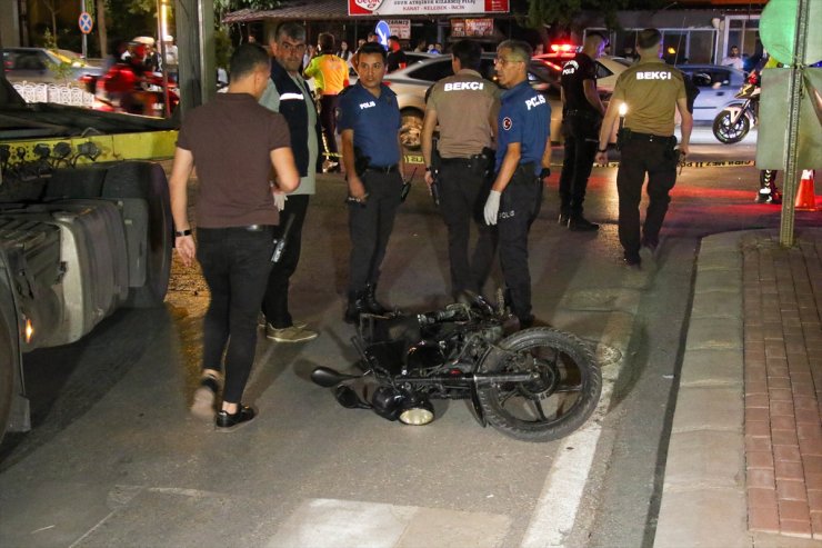 Uşak'ta tır ile çarpışan motosikletin sürücüsü öldü