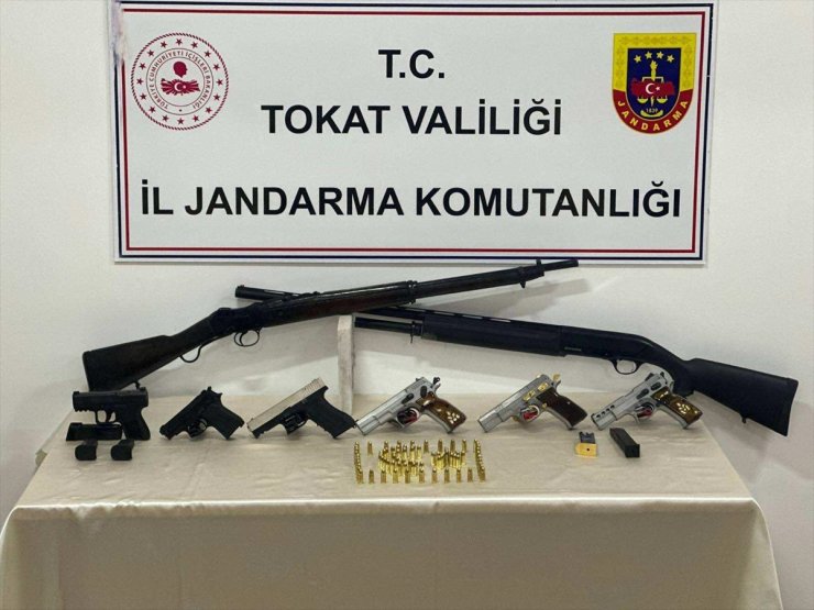 Tokat'ta silah ve uyuşturucu operasyonlarında 4 kişi tutuklandı