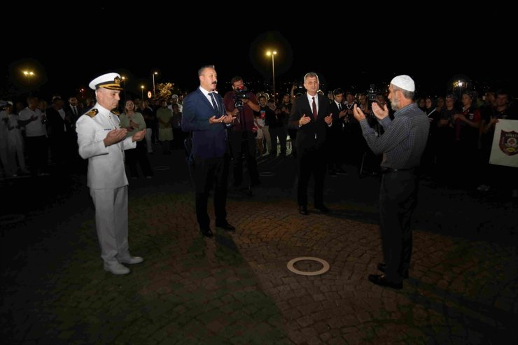 Sakarya ve Kocaeli'de depremde hayatını kaybedenler dualarla anıldı