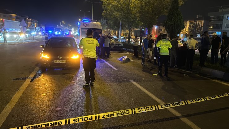 Kütahya'da düğünden dönen kadın otomobilin çarpması sonucu öldü