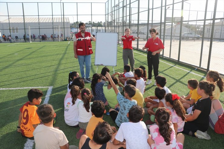 Hatay'da Türk Kızılayın "Çocuk Atletizmi Projesi"ndeki eğitimlere 34 çocuk katılıyor