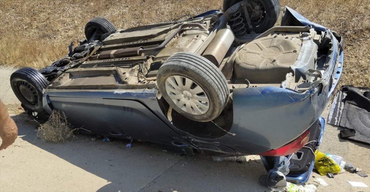 Kırklareli'nde devrilen otomobildeki 5 kişi yaralandı