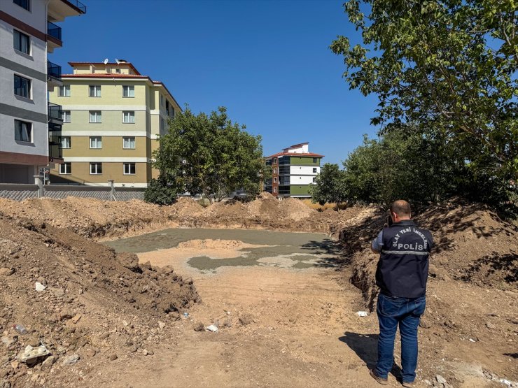 Uşak'ta elektrik akımına kapılan inşaat işçisi ağır yaralandı