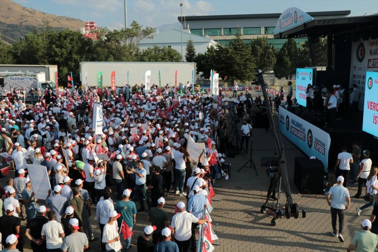 HAK-İŞ Genel Başkanı Mahmut Arslan, "Büyük Kayseri Buluşması"nda konuştu: