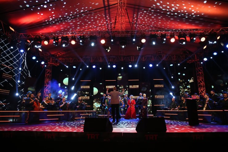 Rize'de "TRT Sanatçıları Şehir Konserleri" düzenlendi