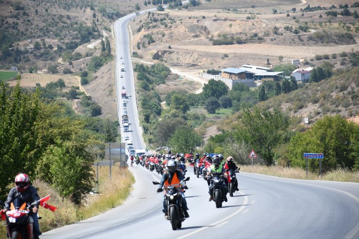 Bilecik'te 1299 motosikletlinin katılımıyla "Saygı Sürüşü" düzenlendi