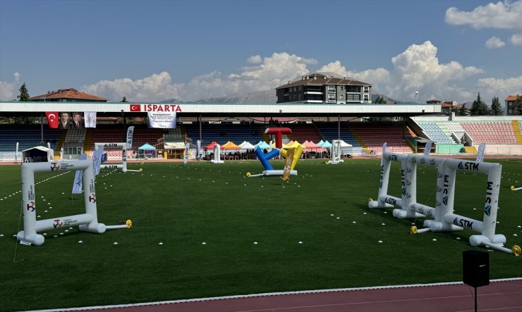 TEKNOFEST kapsamında düzenlenen "Drone Şampiyonası"nın ilk etabı Isparta'da başladı