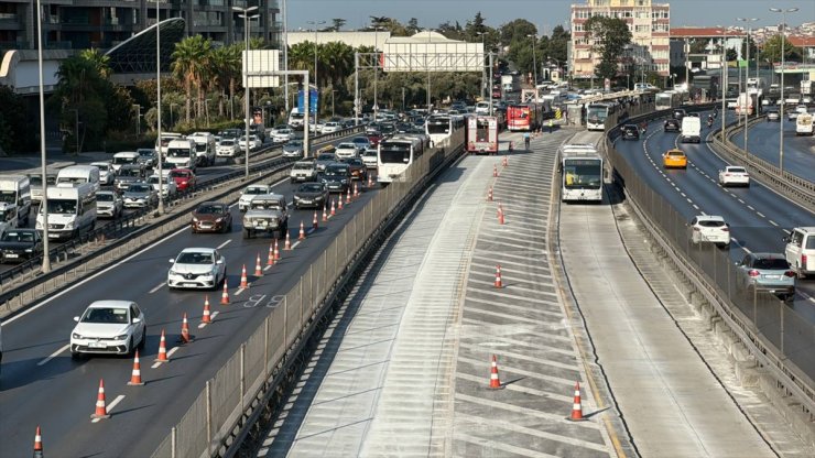 İstanbul'da metrobüs hattındaki "Beyaz Yol" çalışması nedeniyle Beşyol durağı hizmete kapatılacak